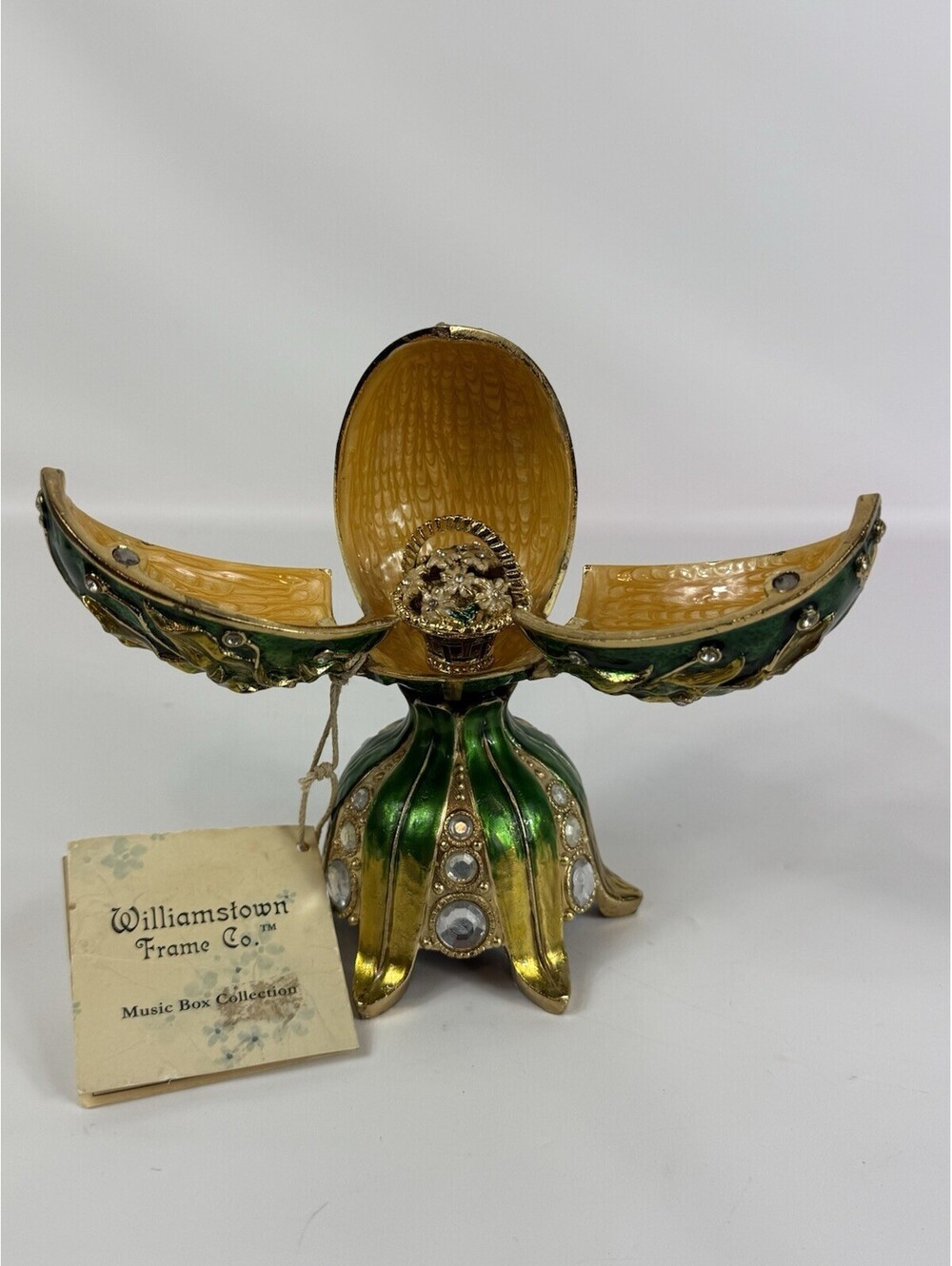 Williamstown Music Box Collection Hand Painted Pastel Easter Egg Music Box Green - Picture 2 of 12